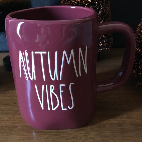 Rae Dunn AUTUMN VIBES 🍂 Mug